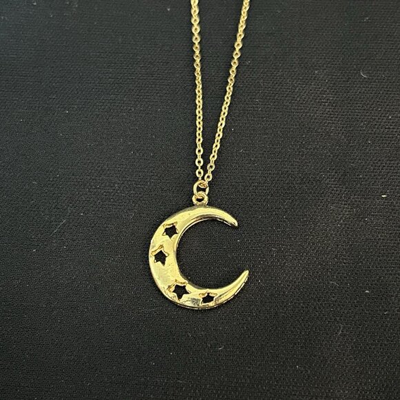 Unbranded Gold Tone Necklace & Crescent Moon Pendant With Stars Sz 18” - Picture 5 of 7
